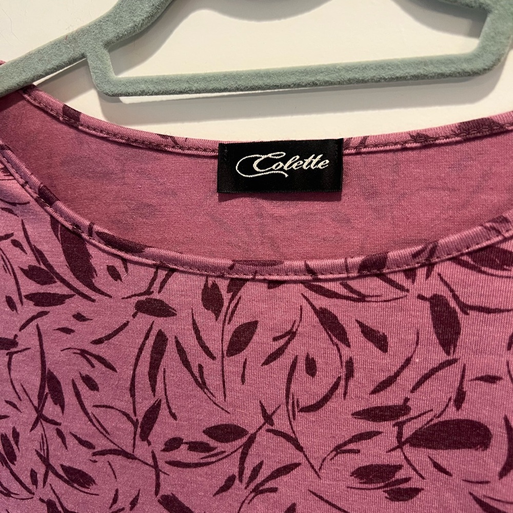 Colette Romey cold shoulder knit top. - Picture 2 of 4